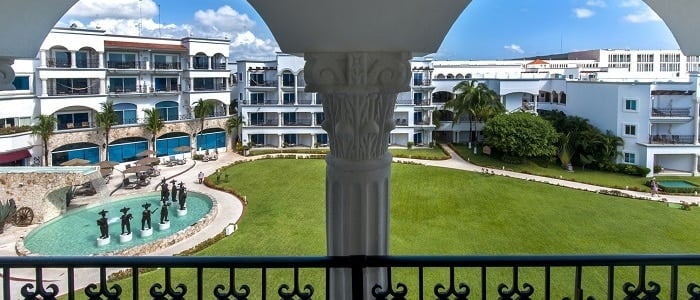 Royal-Playa-Del-Carmen-Royal-Junior-Suite-Central-Garden-View-Balcony